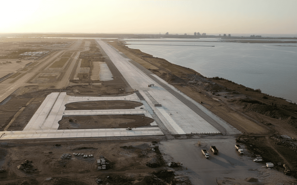 Hệ thống sân đỗ, đường băng hiện đại có thể đáp ứng nhu cầu đi lại cao